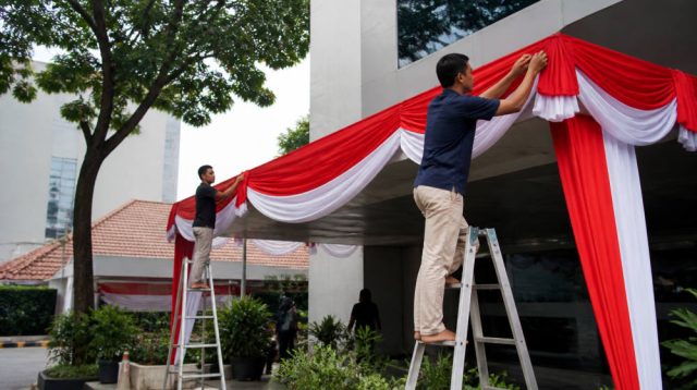 Sambut HUT ke-81 RI, BRI BO Kramat Jati Hias Kantor Merah Putih