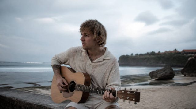 Josh Holmes Buka EP The Bali Sessions Lewat Single Say Yes