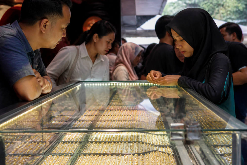 Harga Emas Diprediksi Terkoreksi meski Dolar AS Melemah