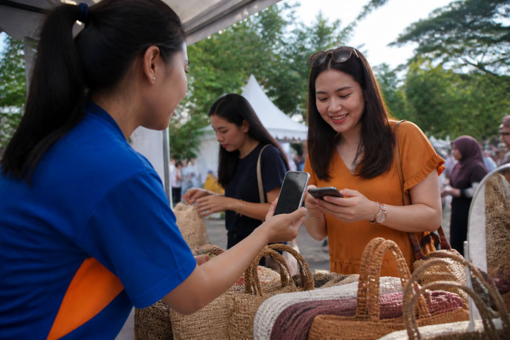 Aplikasi Raya Jadi Official Bank Partner Bazaar LOKALINKD 2026