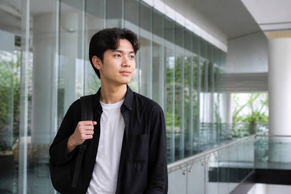 Joshua Raymond Hartono: Kisah Lulusan BINUS Wisuda 2026