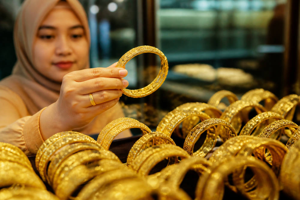 Emas Berpeluang Lanjutkan Penguatan ke Level 4.135