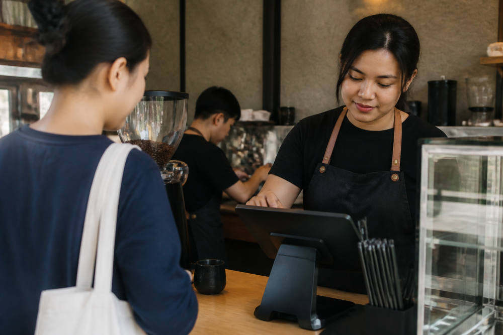 Persaingan Kedai Kopi Ketat, Sistem POS Jadi Andalan Efisiensi