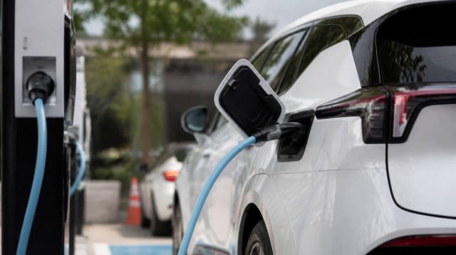 BRI Finance Optimistis Insentif EV Dorong Pembiayaan Mobil Listrik