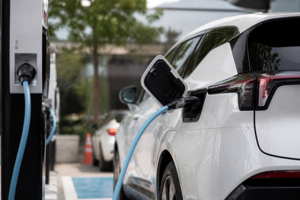 BRI Finance Optimistis Insentif EV Dorong Pembiayaan Mobil Listrik