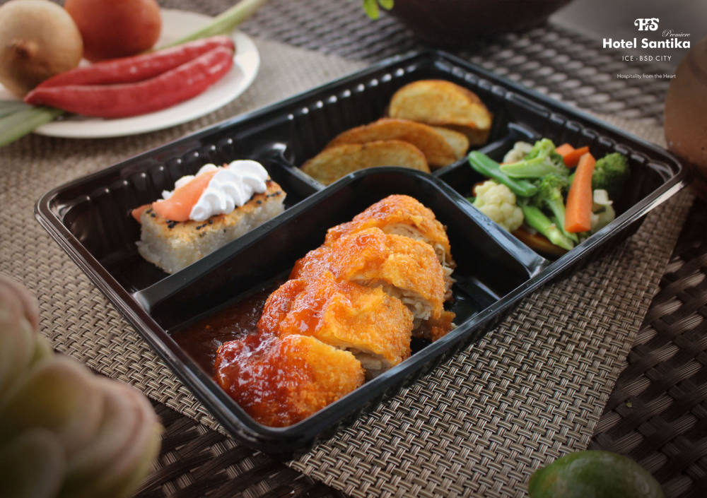 Ingin Makan Siang enak dan praktis? Coba menu nasi box ala Hotel Santika premiere ICE- BSD City