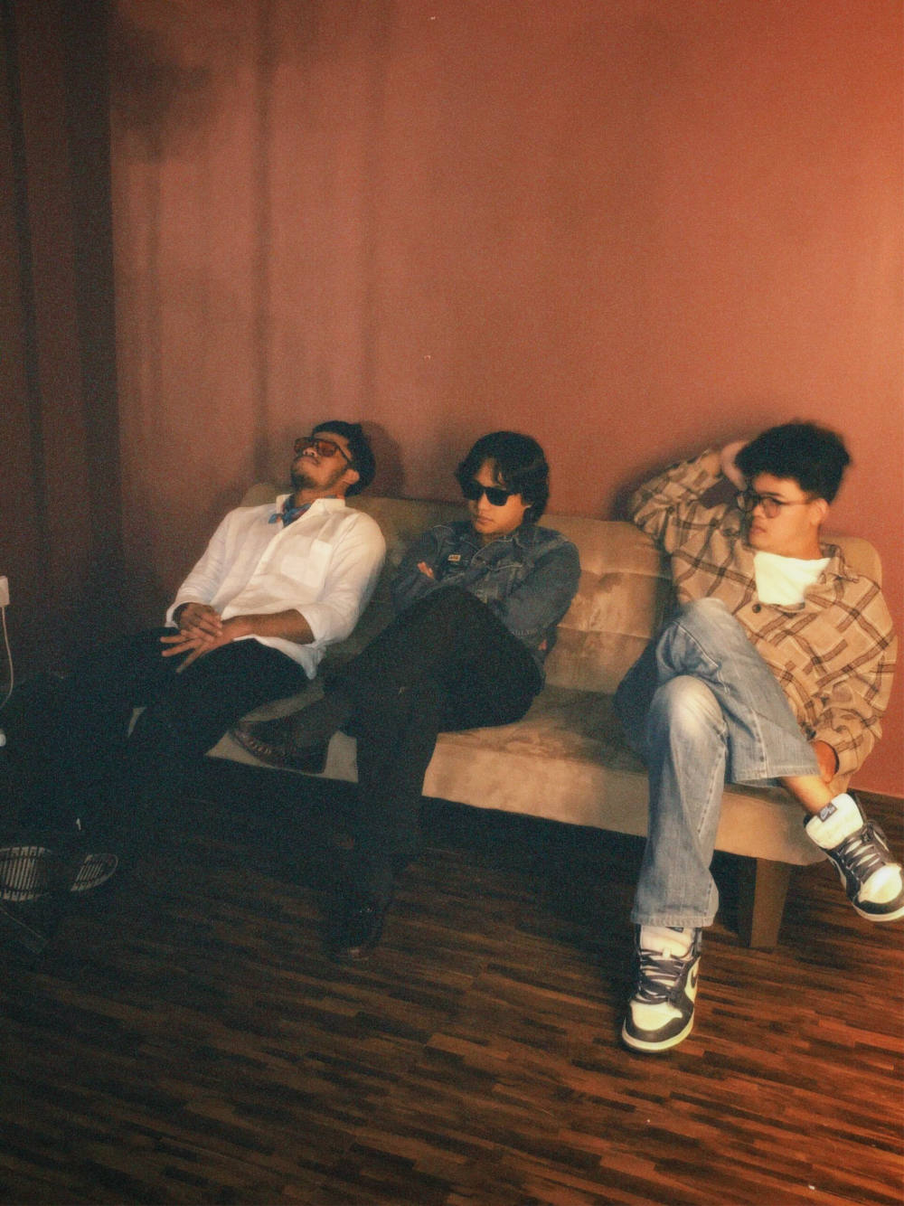 Unit Rock Surabaya, Electric Bird Kritik Kerusakan Alam Lewat Single Aurora