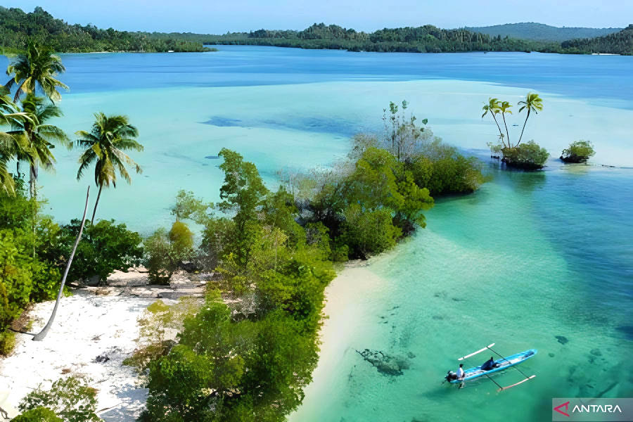 Bandara Baru Mentawai Dorong Populeritas Surfing di Mentawai