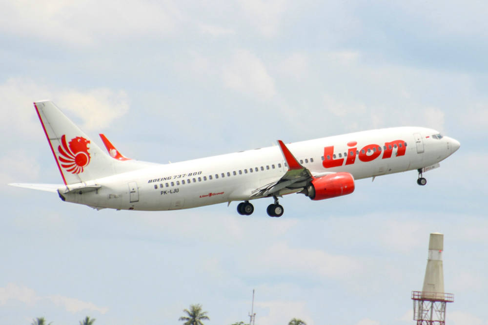 “Hadir di MANADO, Pertama di Indonesia bagian Utara”