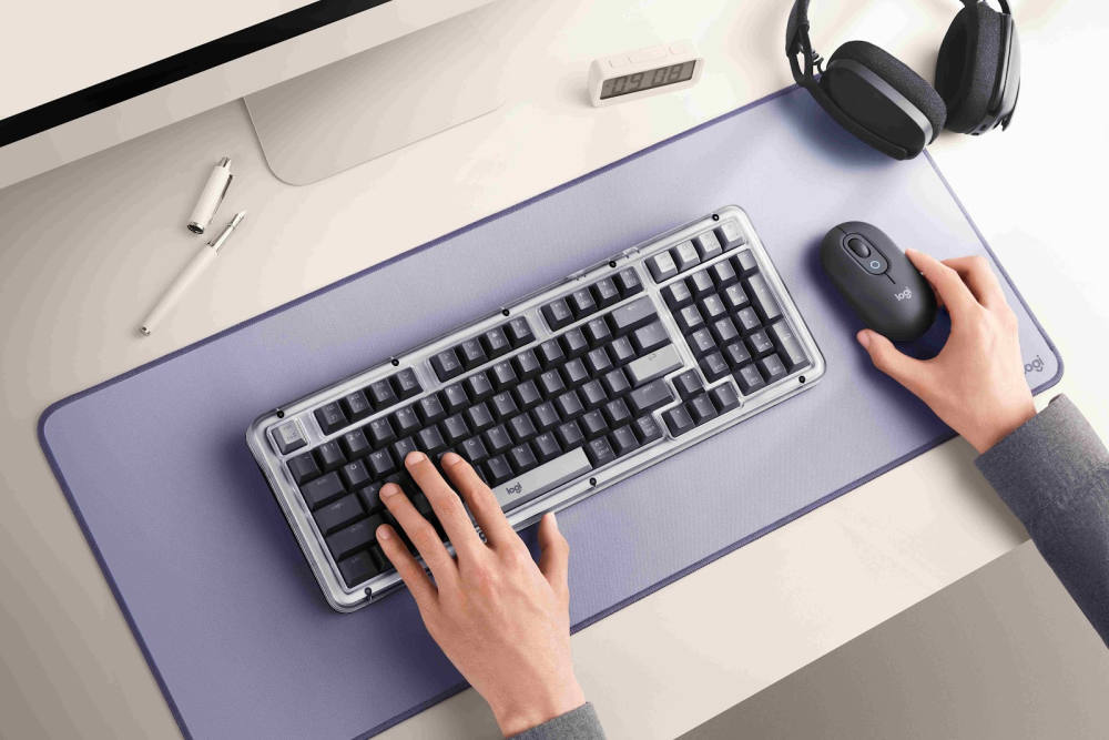 Memperkenalkan Logitech Alto Keys K98M: Keyboard Mekanis yang Menginspirasi dari Tampilan, Suara, hingga Rasa