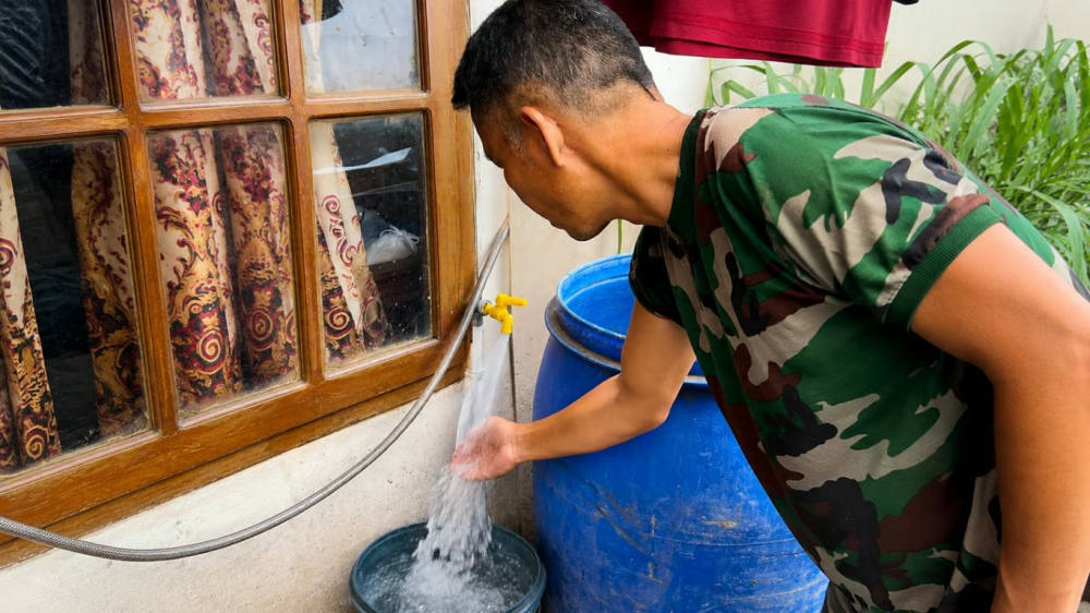Air Lebih Jernih, Pengeluaran Lebih Hemat: Cerita Warga Condet Bersama PAM JAYA