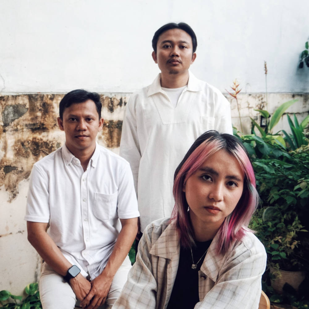 Kegelisahan dalam Balutan Folk Sadcore: Mantra Angin Perkenalkan Diri lewat “Sampai Gelap Mengepung”
