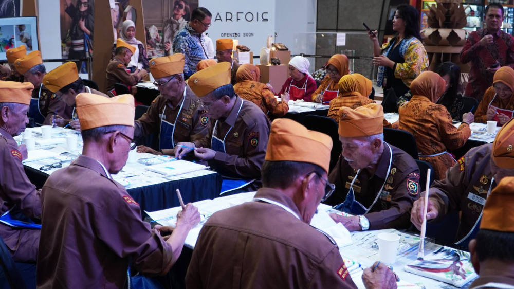 PURANA 17 Renjana Perca: Veteran Jakarta Timur Ikut Lukis Terapi