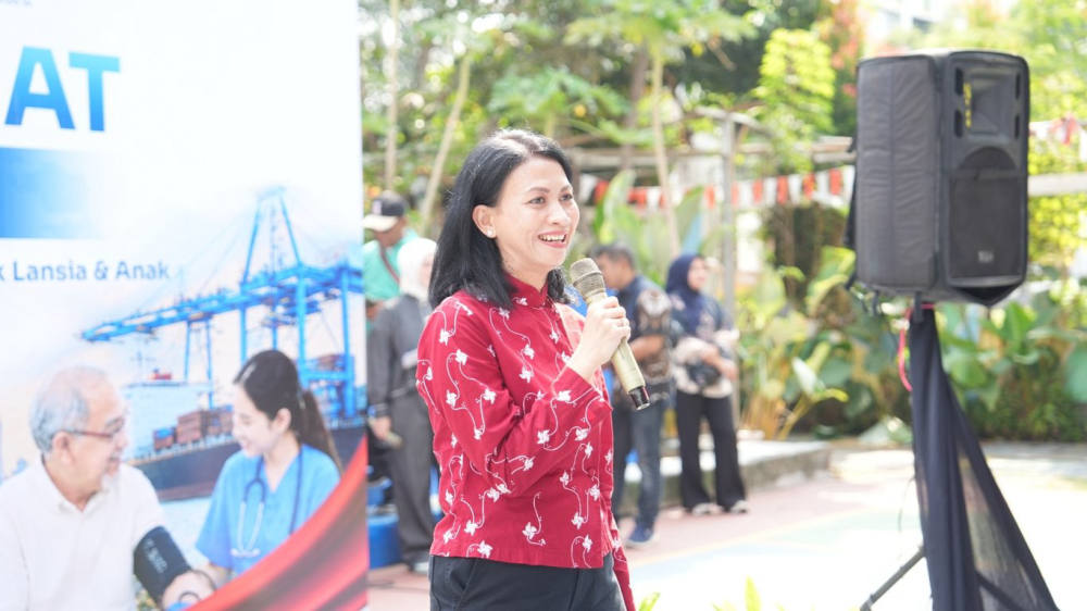 Pelindo Sinergi Lokaseva Periksa Kesehatan 200 Lansia dan Anak di Koja