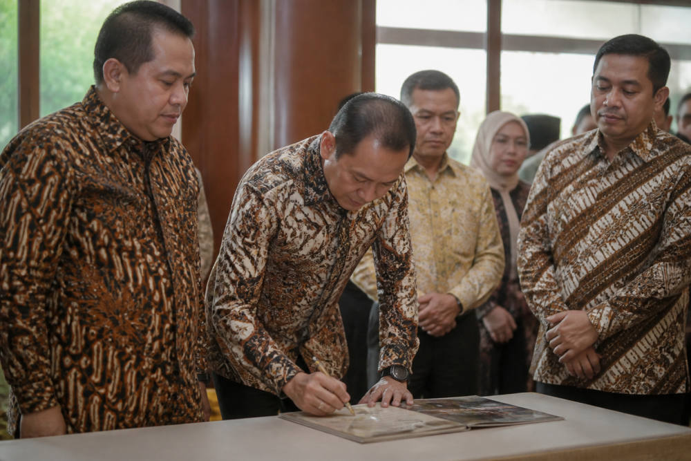 PTPN I Luncurkan Buku ‘Pangan dalam Pertahanan Negara’ PTPN I Luncurkan Buku ‘Pangan dalam Pertahanan Negara’