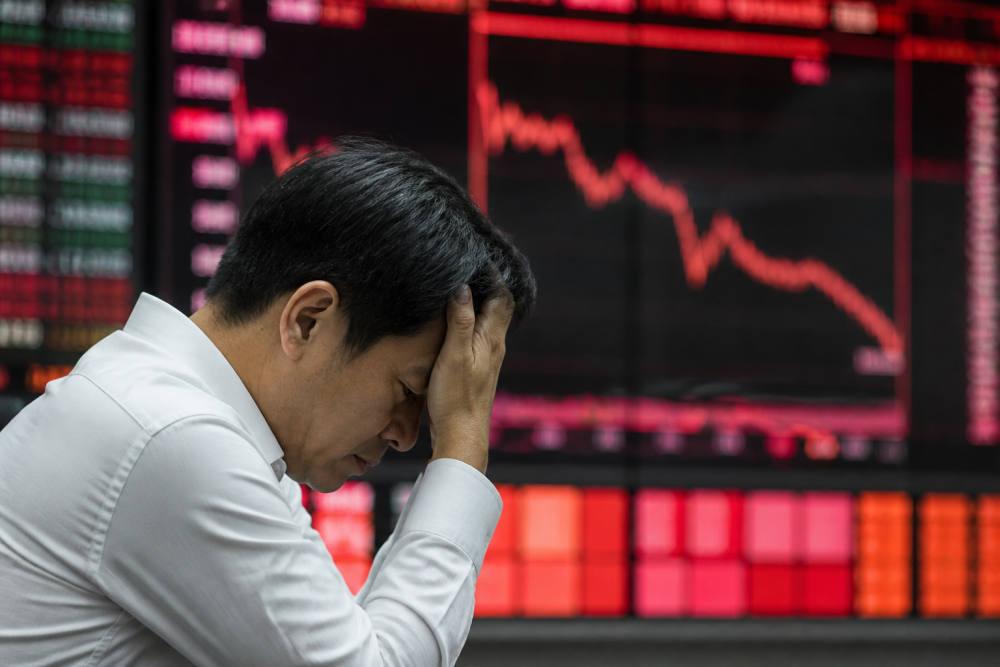 Dario Amodei Peringatkan Risiko AI, Saham SoftBank Ambruk 13%
