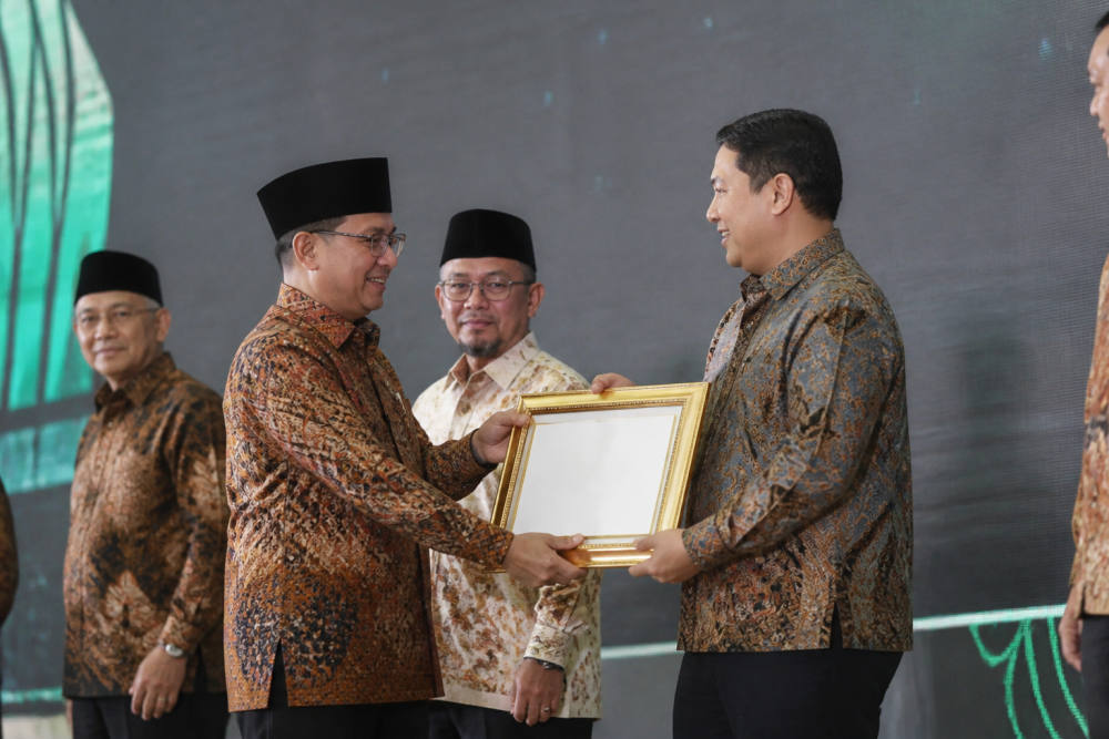 SUCOFINDO Raih Penghargaan di Indonesia Halal Awards 2026 SUCOFINDO Raih Penghargaan di Indonesia Halal Awards 2026