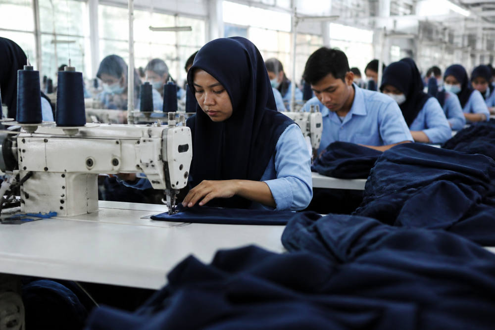 Akarsa Garment Perkuat Kapasitas Produksi Seragam Massal