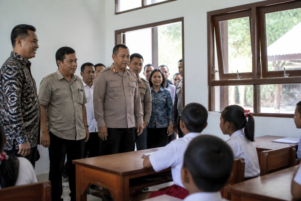 MI Al-Hidayah di Pulau Kukusan Direvitalisasi Kapolda NTT