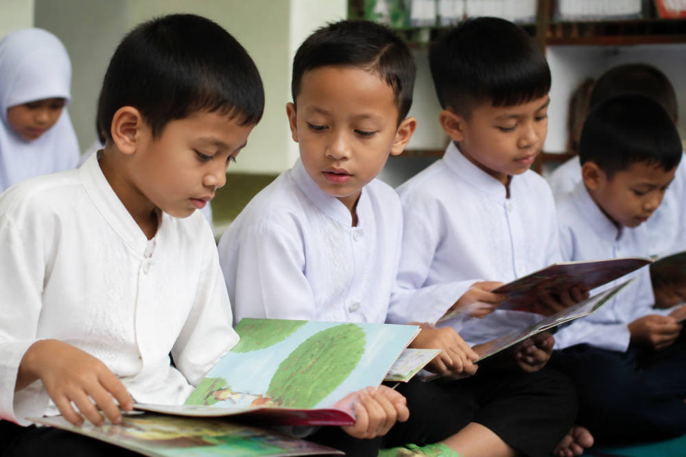 Gerbong Literasi: KAI Logistik Salurkan 1.700 Buku Anak