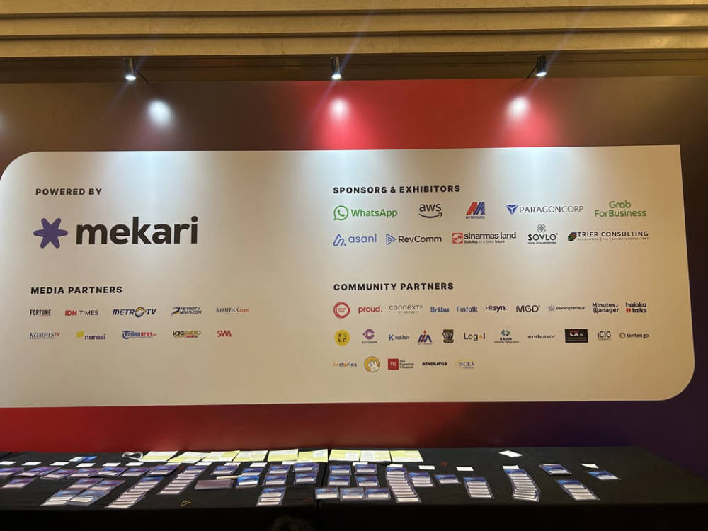 Mekari Conference 2026: RevComm Pamerkan AI MiiTel
