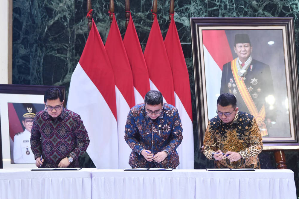 Bus Hidrogen Transjakarta: Pertamina Targetkan Beroperasi 2028