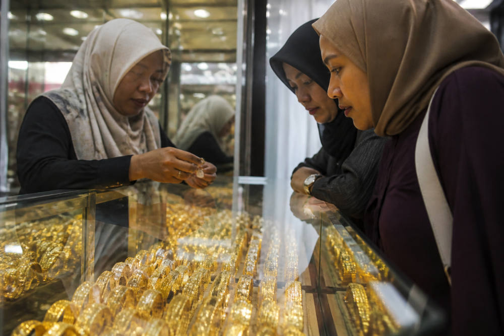 Prediksi Emas Hari Ini: Tertahan di US.200, Target US.065 Prediksi Emas Hari Ini: Tertahan di US.200, Target US.065