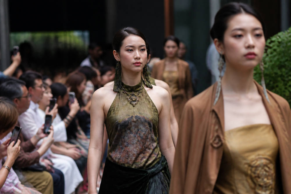 LA TRỊNH Atelier, Label Mode Vietnam, Luncurkan Gods Within Her