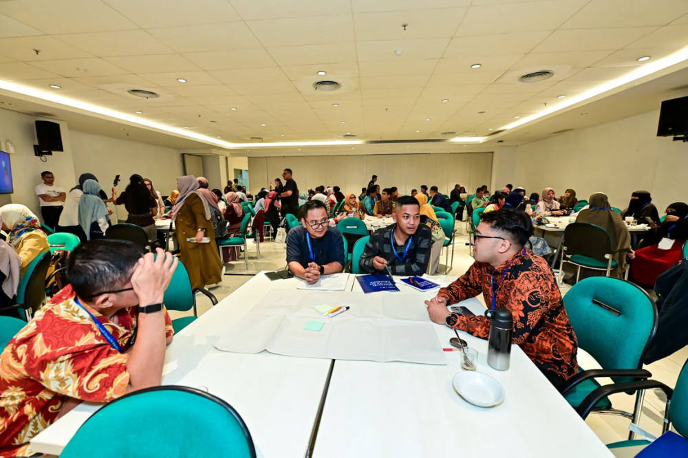 Microsoft Elevate for Educators: Panduan AI Aman untuk Guru